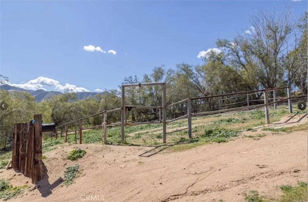 30090 Briggs Road Agua Dulce, CA 91390