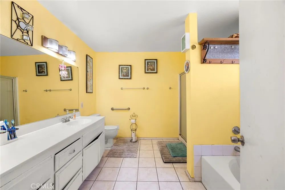 14134 Orizaba Paramount, CA 90723