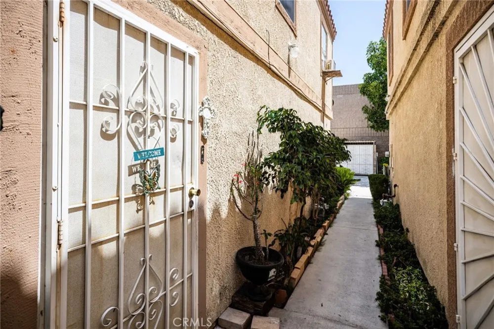 14134 Orizaba Paramount, CA 90723