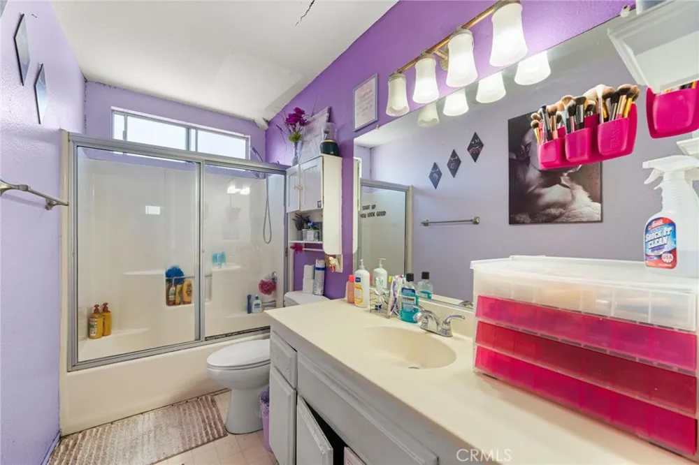 14134 Orizaba Paramount, CA 90723