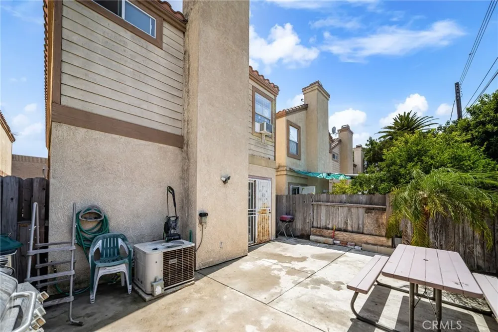 14134 Orizaba Paramount, CA 90723