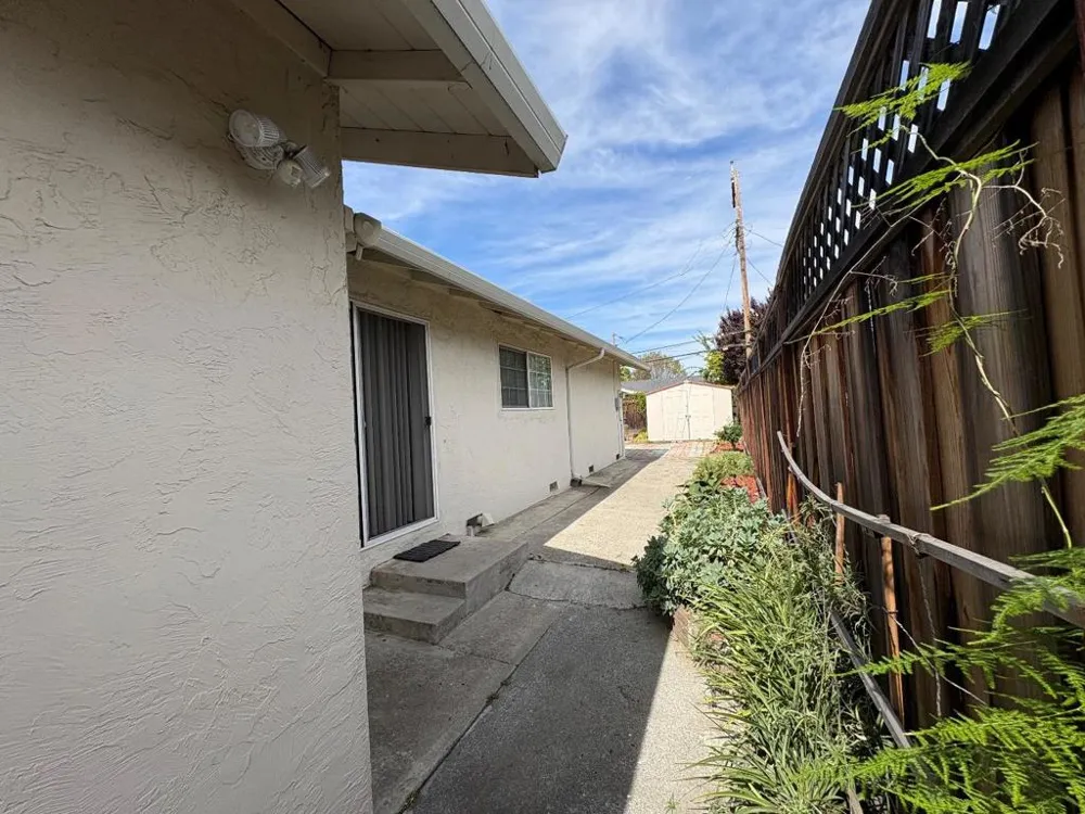 5187 Doyle Road San Jose, CA 95129
