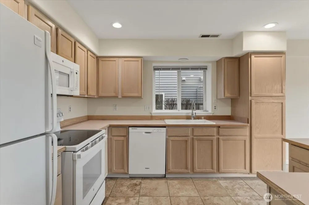 2305 W Woodin Ave #2E Chelan, WA 98816