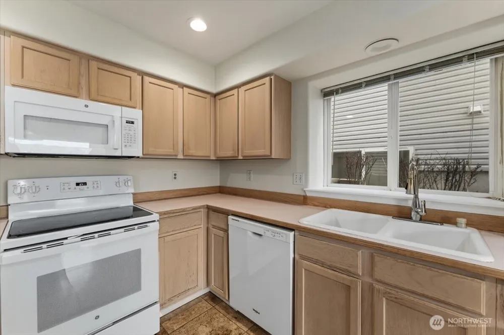 2305 W Woodin Ave #2E Chelan, WA 98816