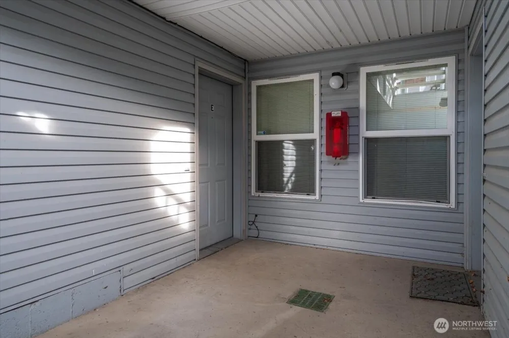 2305 W Woodin Ave #2E Chelan, WA 98816
