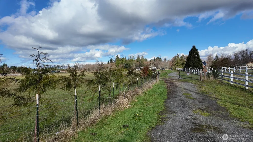 3723 324th Street NW Stanwood, WA 98292