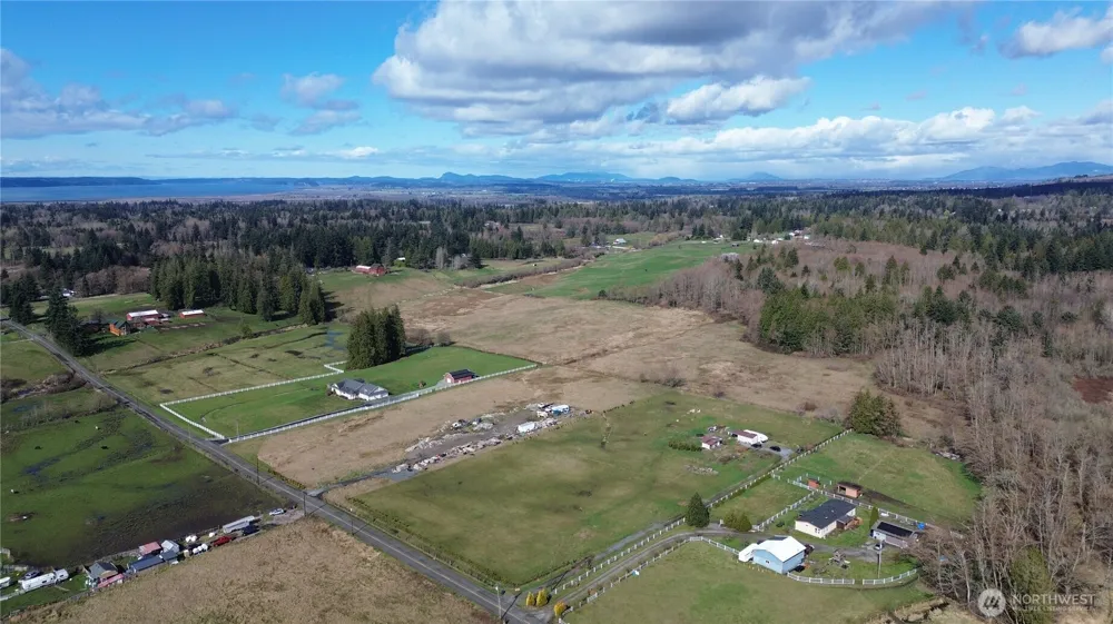 3723 324th Street NW Stanwood, WA 98292