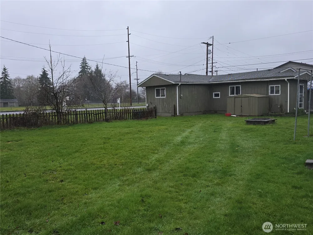 117 J STREET Cosmopolis, WA 98537