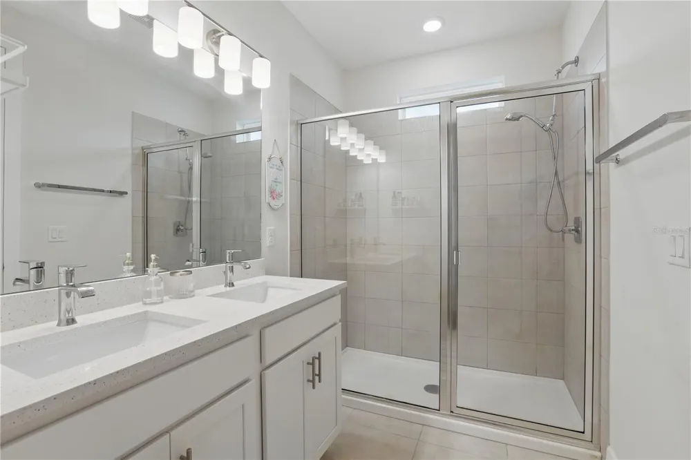 1462 BROOKDALE COURT Oviedo, FL 32765