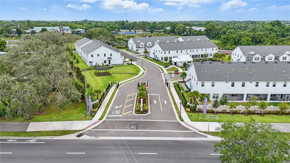 1462 BROOKDALE COURT Oviedo, FL 32765