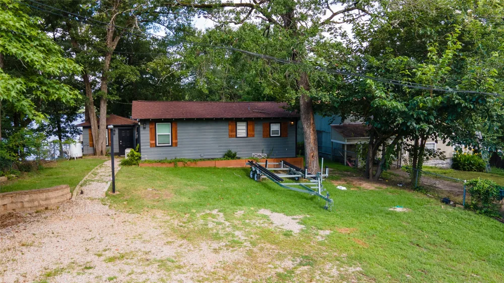 1432 County Road 2270 Mineola, TX 75773