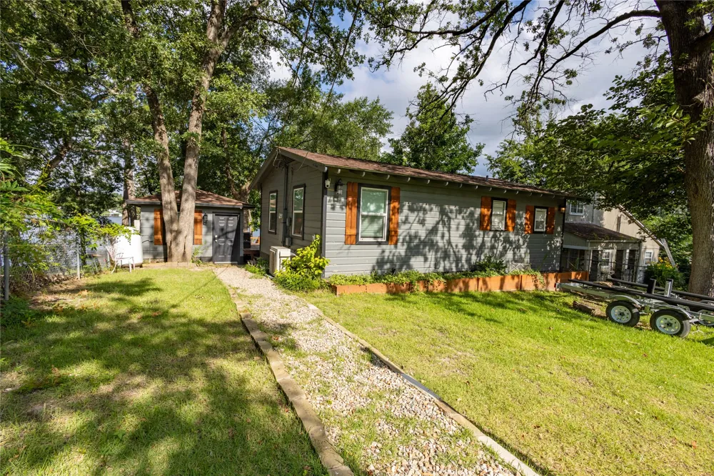 1432 County Road 2270 Mineola, TX 75773