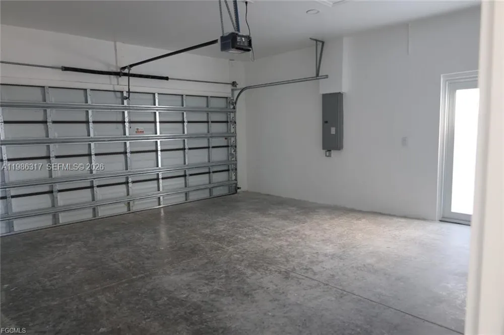114 PRESTON ST Lehigh Acres, FL 33974