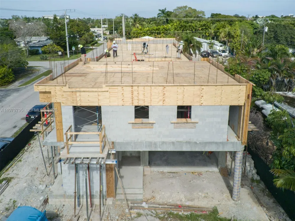 1302 NE 32nd St #2 Oakland Park, FL 33334