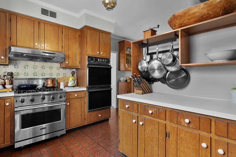 1001 Fleetwood Drive Lookout Mountain, GA 30750