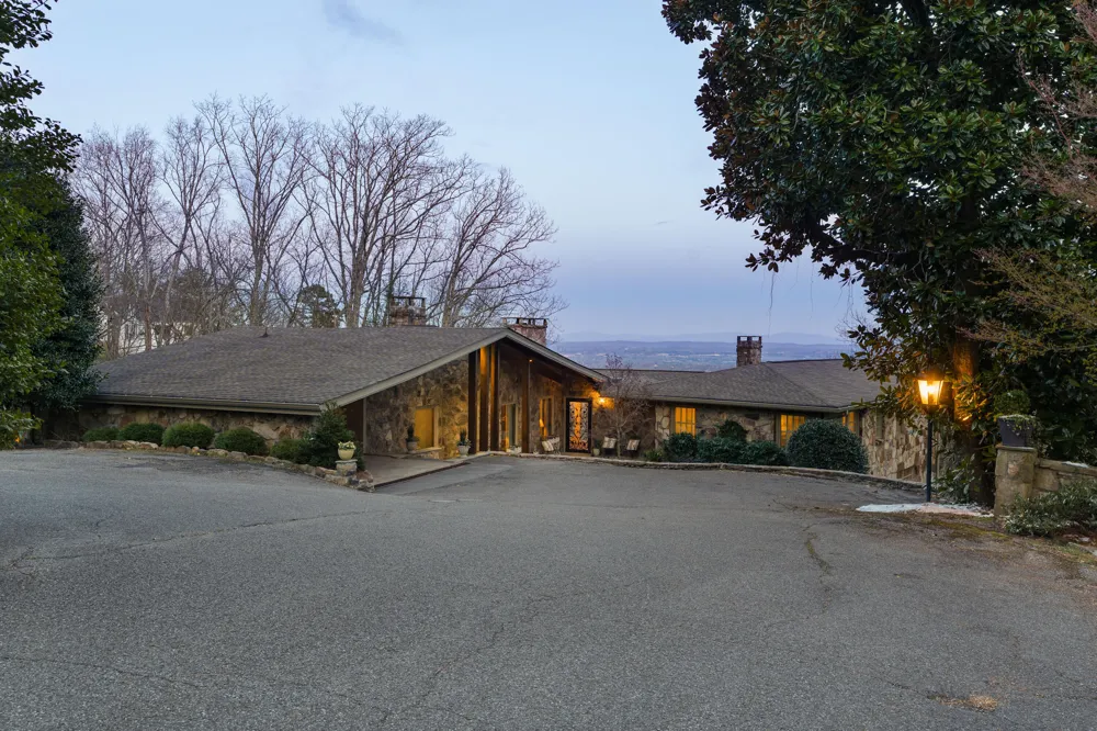 1001 Fleetwood Drive Lookout Mountain, GA 30750