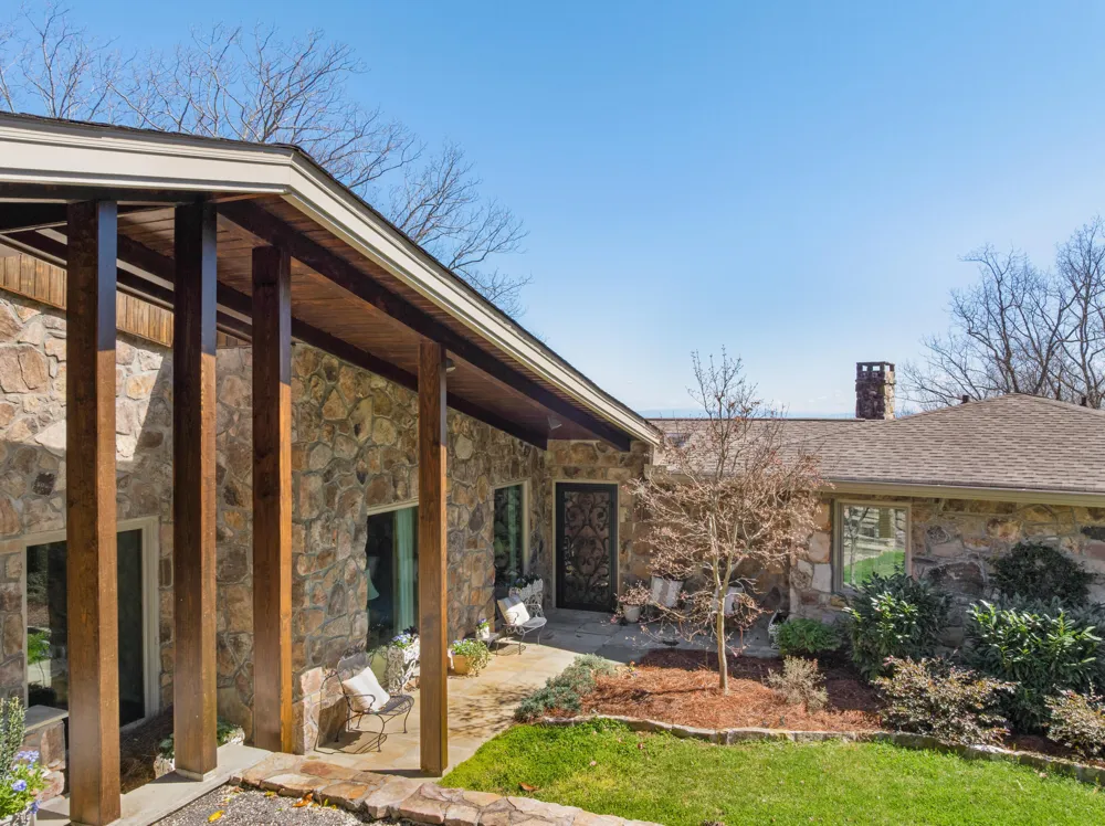 1001 Fleetwood Drive Lookout Mountain, GA 30750