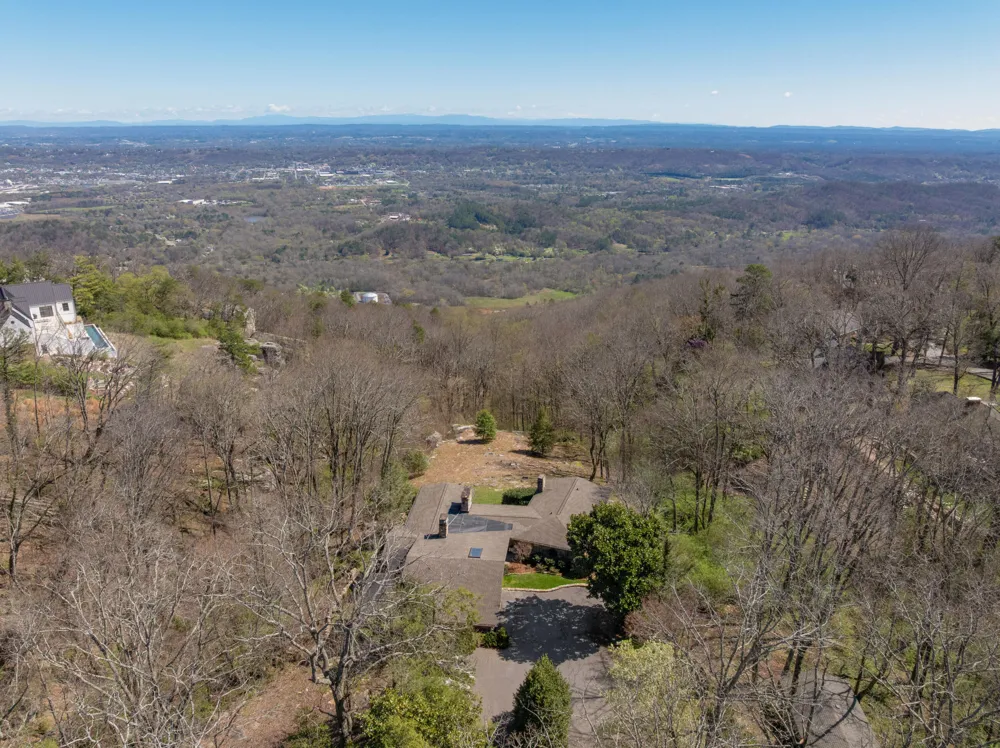 1001 Fleetwood Drive Lookout Mountain, GA 30750