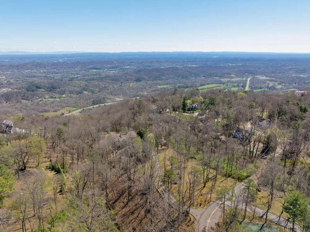 1001 Fleetwood Drive Lookout Mountain, GA 30750