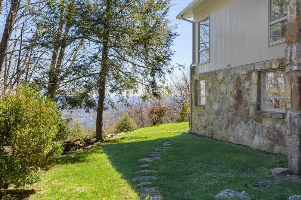 1001 Fleetwood Drive Lookout Mountain, GA 30750
