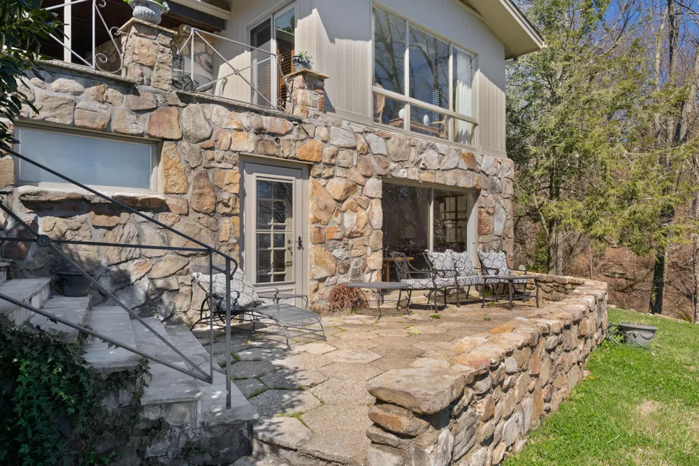 1001 Fleetwood Drive Lookout Mountain, GA 30750