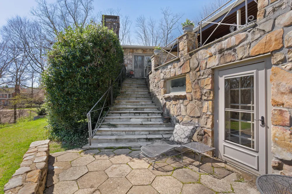 1001 Fleetwood Drive Lookout Mountain, GA 30750