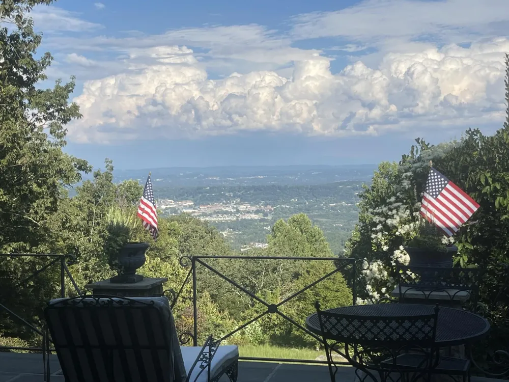 1001 Fleetwood Drive Lookout Mountain, GA 30750