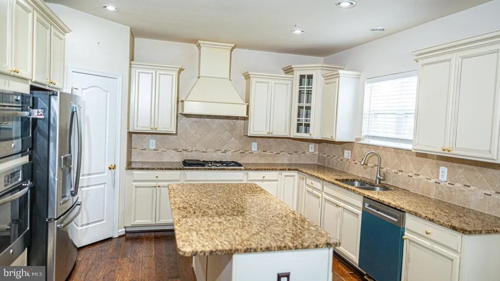 11287 SAINT CHRISTOPHER DRIVE White Plains, MD 20695