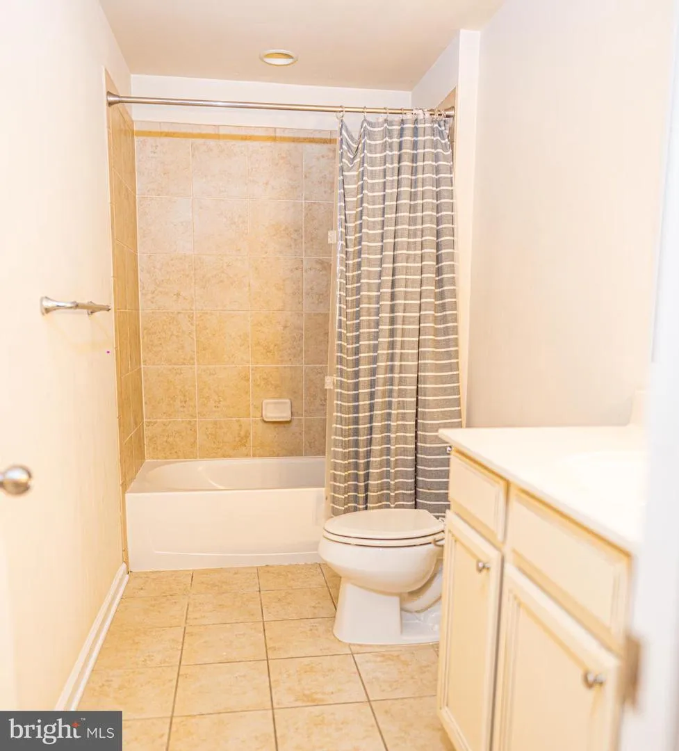 11287 SAINT CHRISTOPHER DRIVE White Plains, MD 20695