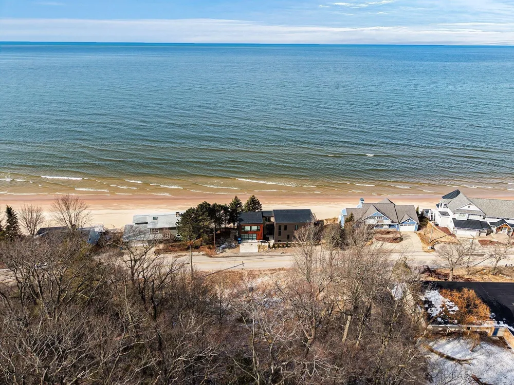17812 Shore Estates Road Spring Lake, MI 49456