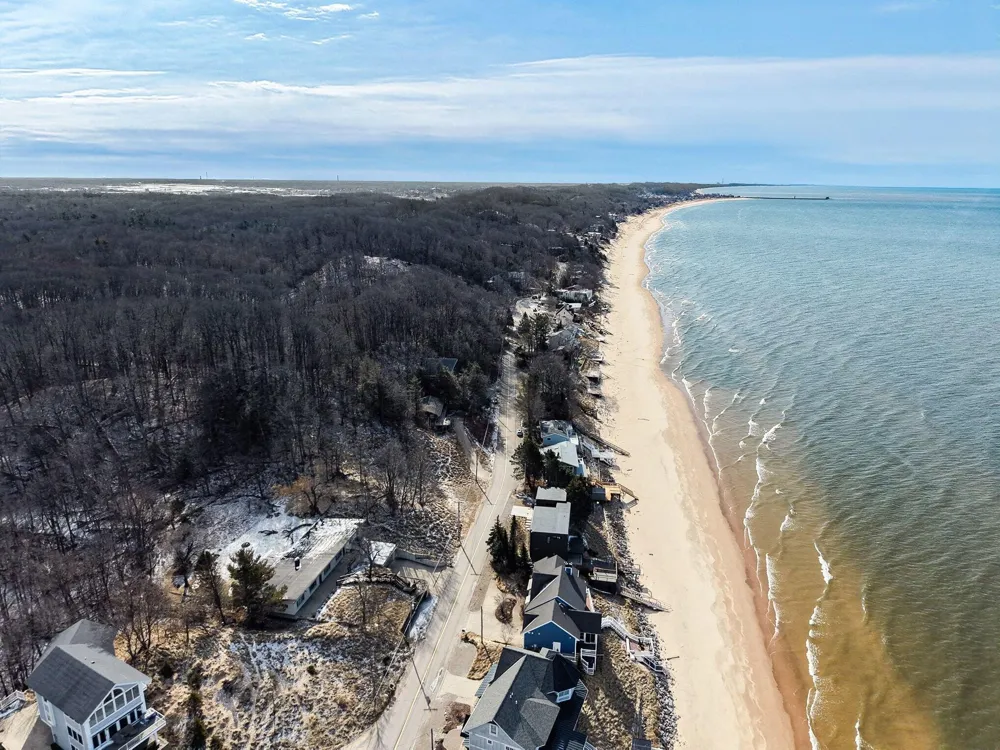 17812 Shore Estates Road Spring Lake, MI 49456