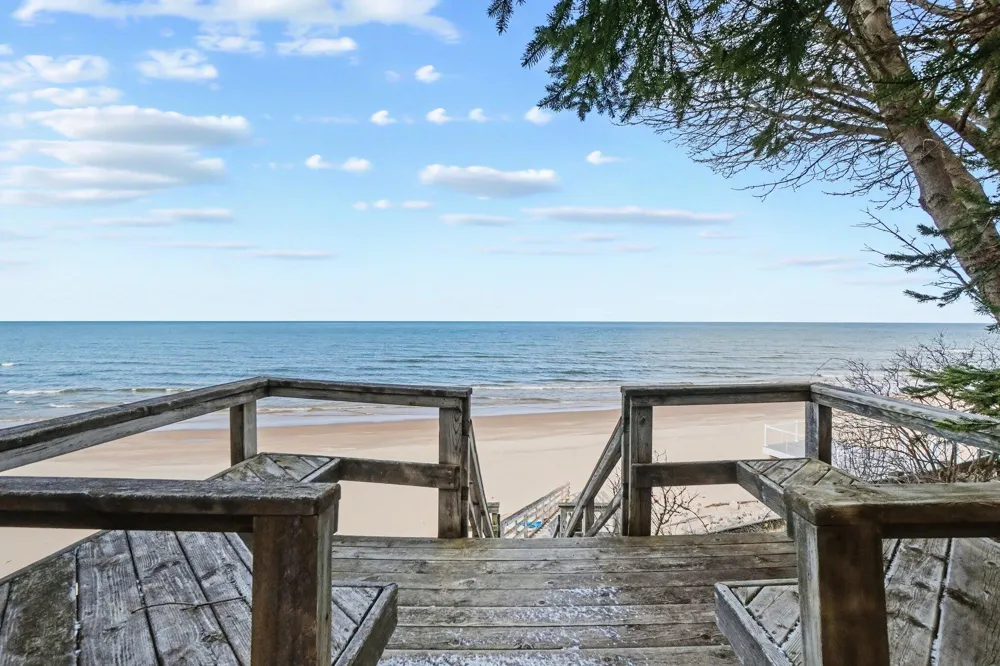 17812 Shore Estates Road Spring Lake, MI 49456