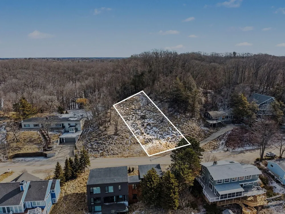 17812 Shore Estates Road Spring Lake, MI 49456
