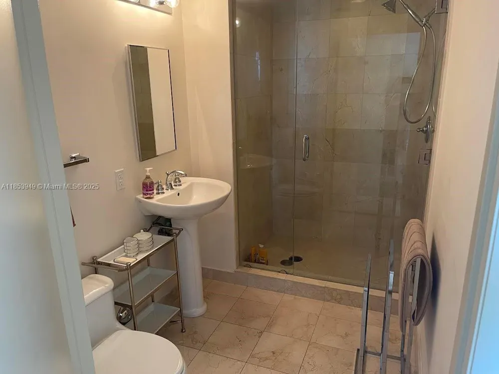 6365 Collins Ave #3404 Miami Beach, FL 33141