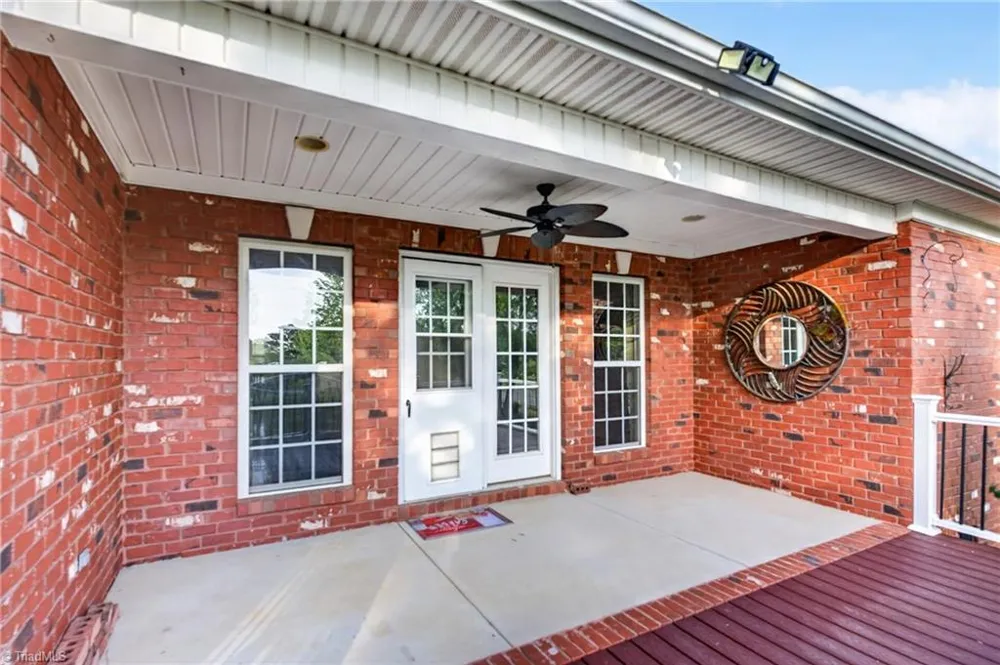8597 Bayron Drive Colfax, NC 27235