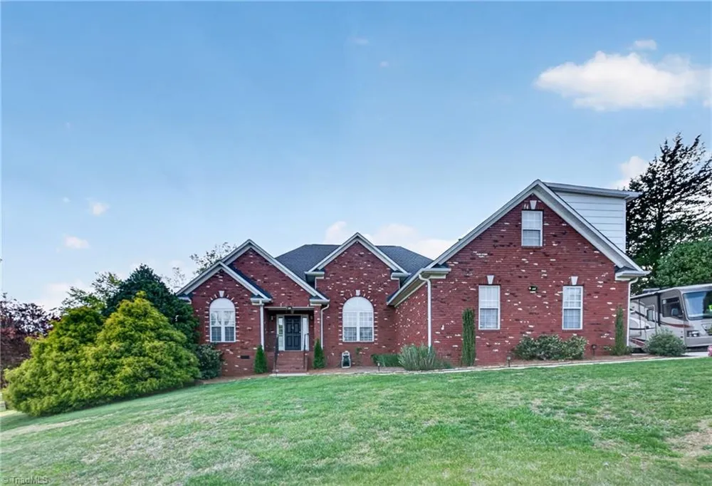 8597 Bayron Drive Colfax, NC 27235