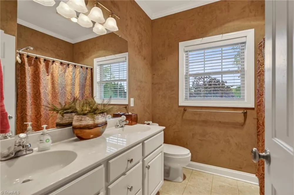 8597 Bayron Drive Colfax, NC 27235