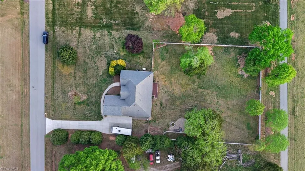 8597 Bayron Drive Colfax, NC 27235