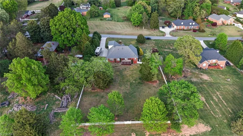 8597 Bayron Drive Colfax, NC 27235