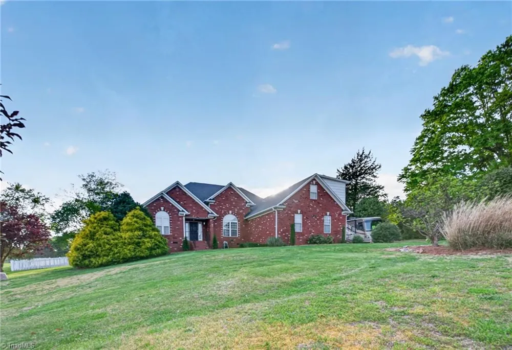8597 Bayron Drive Colfax, NC 27235