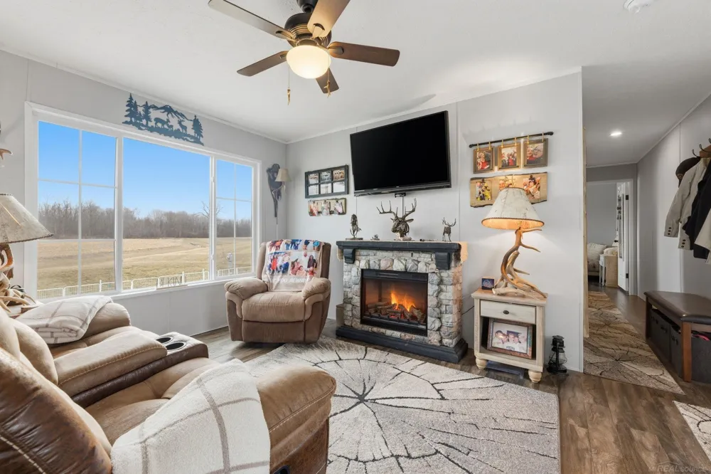 284 Rosebud Court Port Huron Charter Township, MI 48060
