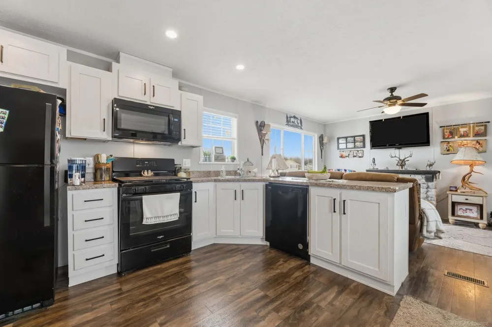 284 Rosebud Court Port Huron Charter Township, MI 48060