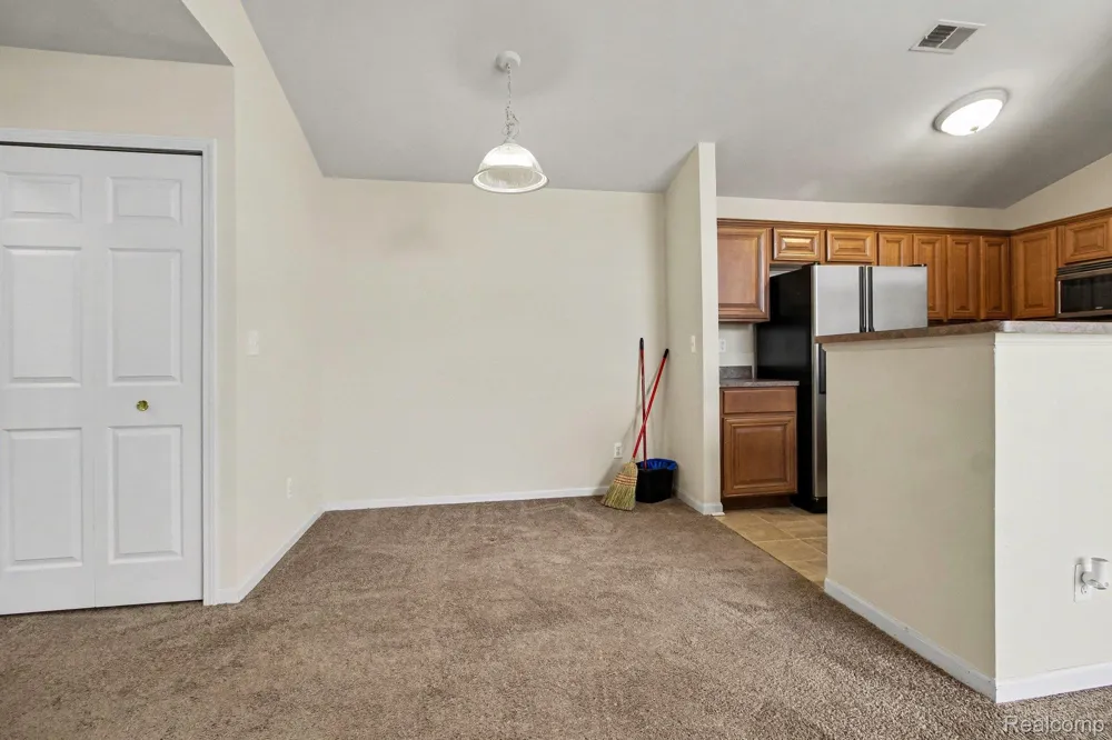 20006 Hidden Oaks Drive Brownstown Charter Township, MI 48183