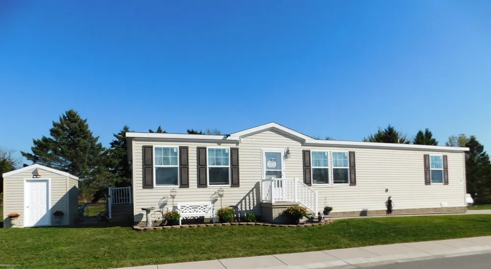 57574 Sawyer Court Lenox Township, MI 48048