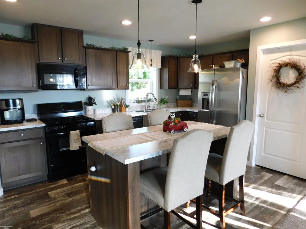 57574 Sawyer Court Lenox Township, MI 48048
