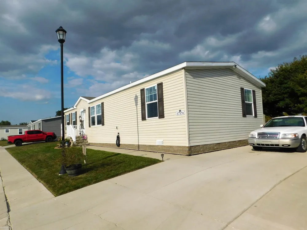 57574 Sawyer Court Lenox Township, MI 48048