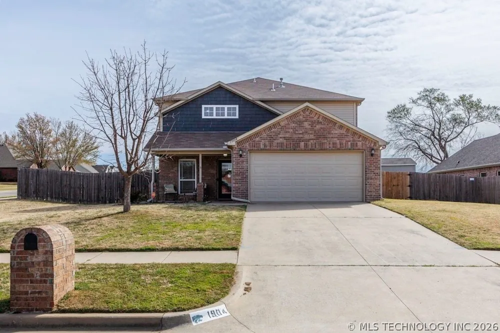 1904 Barnett Place Bartlesville, OK 74006