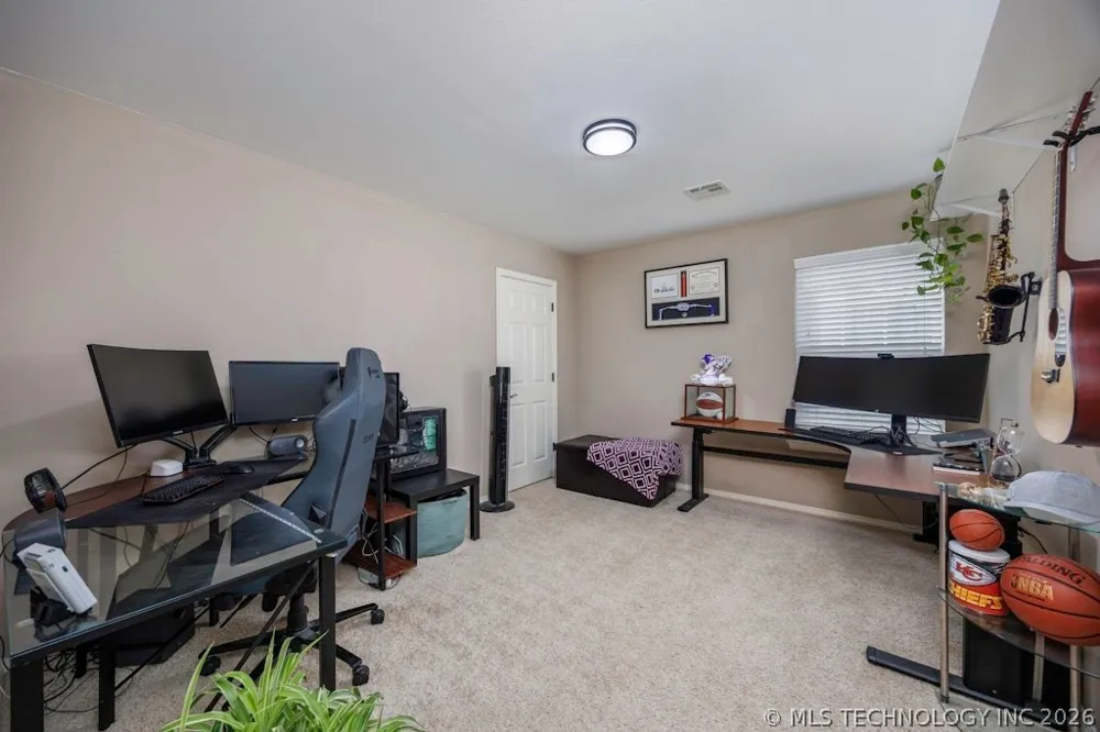 1904 Barnett Place Bartlesville, OK 74006