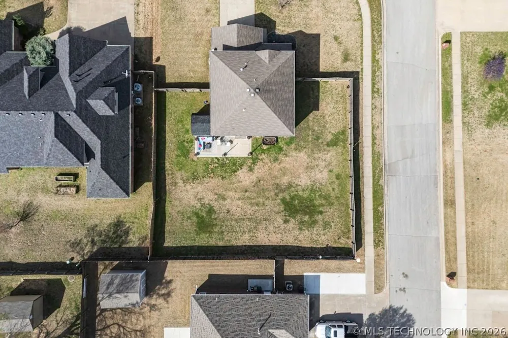 1904 Barnett Place Bartlesville, OK 74006