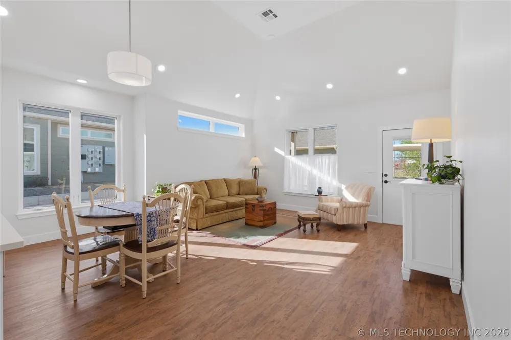 7141 S Quincy Avenue #5 Tulsa, OK 74136